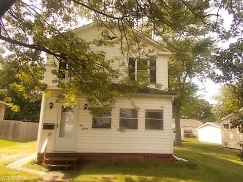 116 Longfellow St, Elyria, OH 44035 photo 1