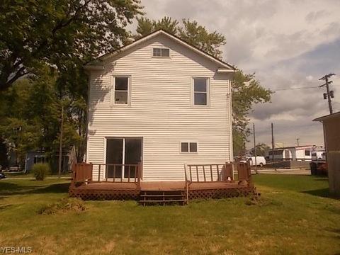 116 Longfellow St, Elyria, OH 44035 photo 2