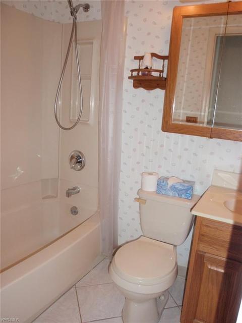 549 Augdon Dr, Elyria, OH 44035 photo 18