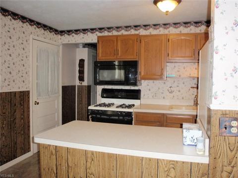 549 Augdon Dr, Elyria, OH 44035 photo 9