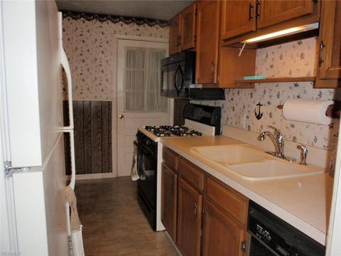 549 Augdon Dr, Elyria, OH 44035 photo 10