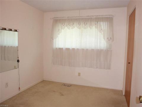 549 Augdon Dr, Elyria, OH 44035 photo 12