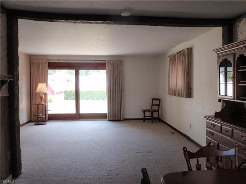 549 Augdon Dr, Elyria, OH 44035 photo 5