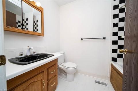 10087 Hideaway Cv, Aurora, OH 44202 photo 11