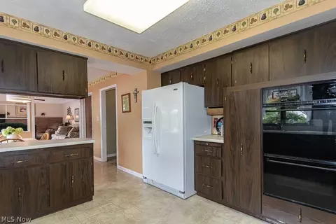 30249 Ridge Rd, Wickliffe, OH 44092 photo 18