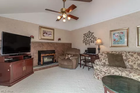 30249 Ridge Rd, Wickliffe, OH 44092 photo 9