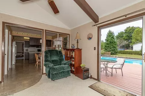 30249 Ridge Rd, Wickliffe, OH 44092 photo 10
