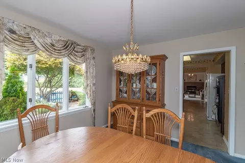 30249 Ridge Rd, Wickliffe, OH 44092 photo 5