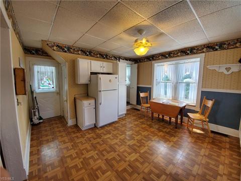 322 High St, Barnesville, OH 43713 photo 11