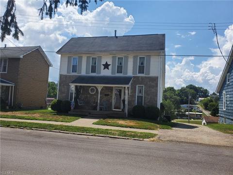 322 High St, Barnesville, OH 43713 photo 3