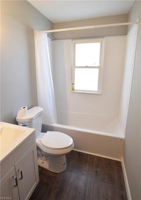 1552 Douglas Rd, Wickliffe, OH 44092 photo 8