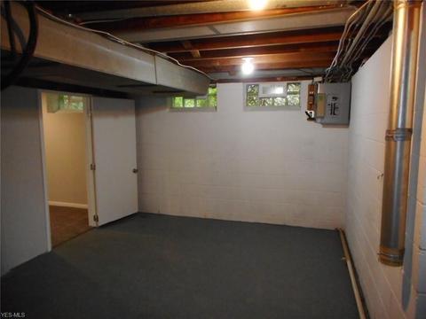 355 E 246th St, Euclid, OH 44123 photo 18