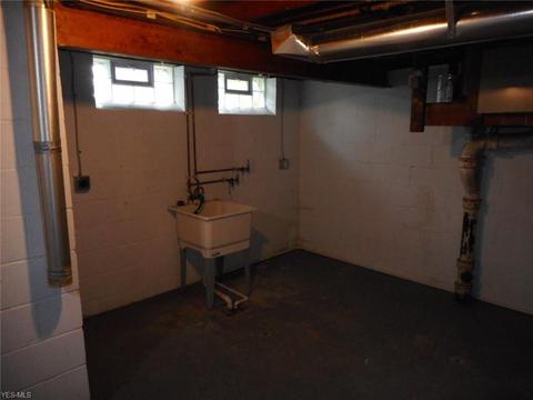 355 E 246th St, Euclid, OH 44123 photo 17