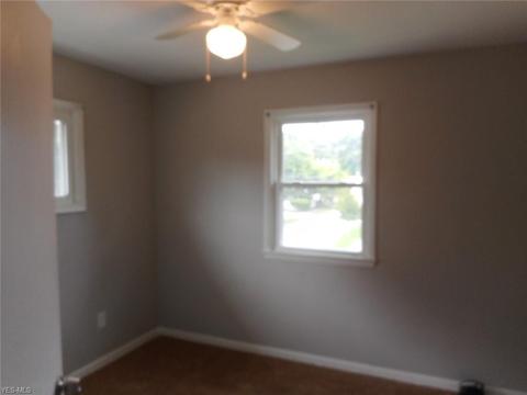 355 E 246th St, Euclid, OH 44123 photo 13