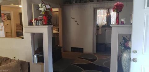 420 W 52nd St, Ashtabula, OH 44004 photo 7