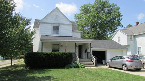 1061 E River St, Elyria, OH 44035 photo 1