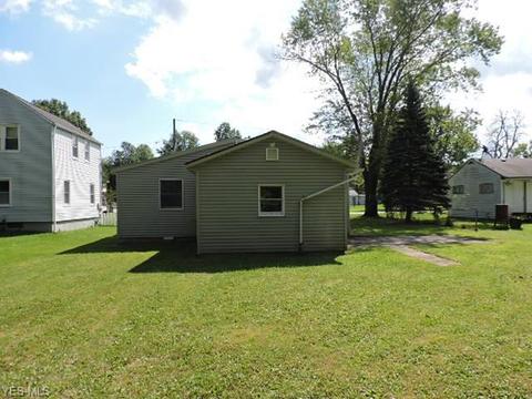 2811 Cemetery Rd, Ashtabula, OH 44004 photo 3