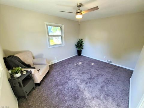 264 White Oak Dr, Elyria, OH 44035 photo 13