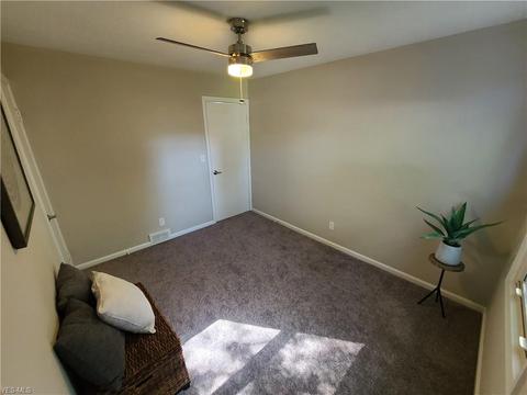 264 White Oak Dr, Elyria, OH 44035 photo 17