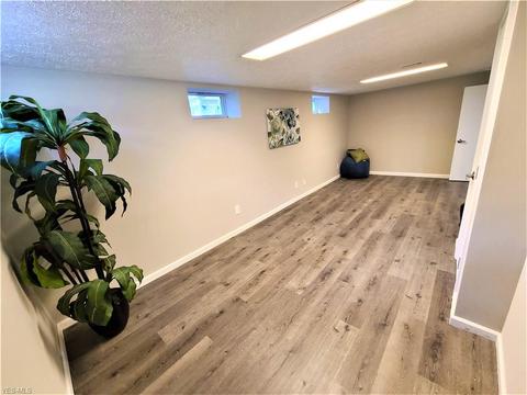 264 White Oak Dr, Elyria, OH 44035 photo 24
