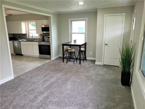 264 White Oak Dr, Elyria, OH 44035 photo 5