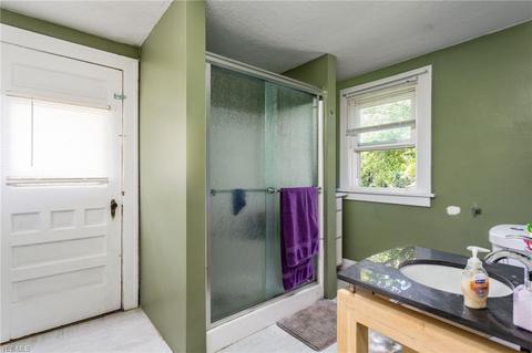 4843 Elyria Ave, Lorain, OH 44055 photo 11