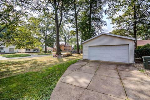 1007 Brookview Blvd, Parma, OH 44134 photo 6