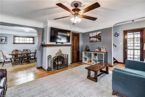 1007 Brookview Blvd, Parma, OH 44134 photo 10