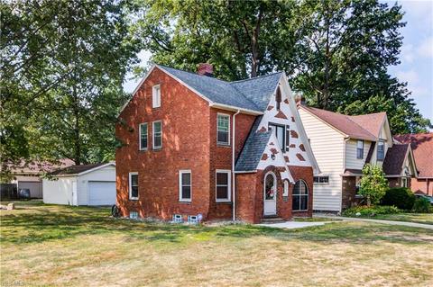 1007 Brookview Blvd, Parma, OH 44134 photo 4