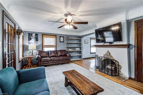 1007 Brookview Blvd, Parma, OH 44134 photo 12