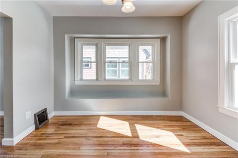 517 Ohio St, Elyria, OH 44035 photo 17