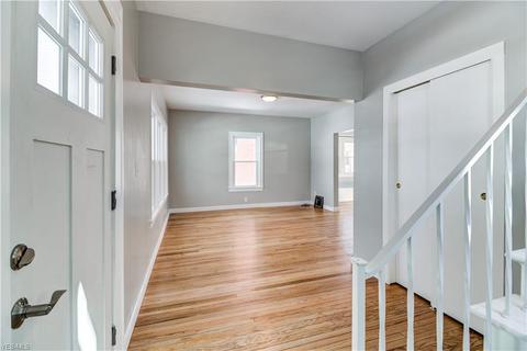 517 Ohio St, Elyria, OH 44035 photo 10