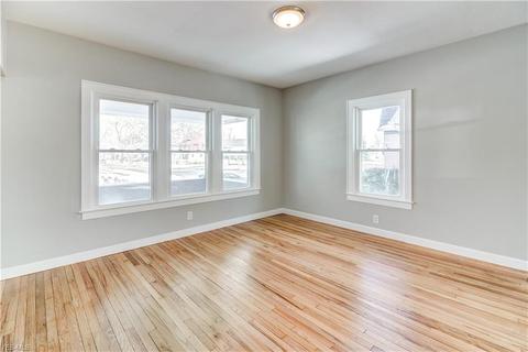 517 Ohio St, Elyria, OH 44035 photo 12