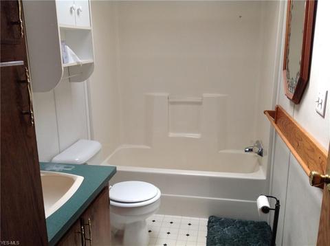 17807 1st St, Beloit, OH 44609 photo 18