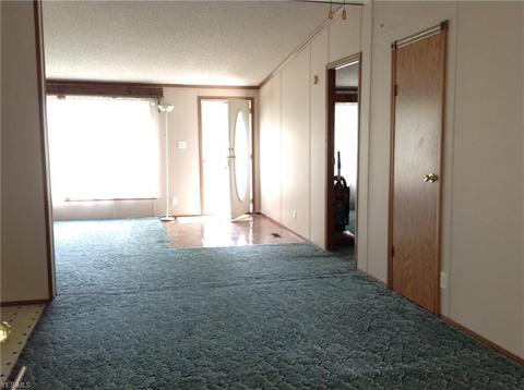 17807 1st St, Beloit, OH 44609 photo 9