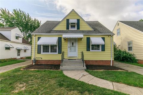 2911 Maplecrest Ave, Parma, OH 44134 photo 1