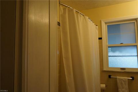 690 E 240th St, Euclid, OH 44123 photo 19