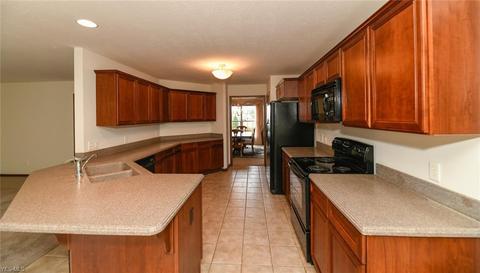 4384 Shannon Dr, Rootstown, OH 44272 photo 8