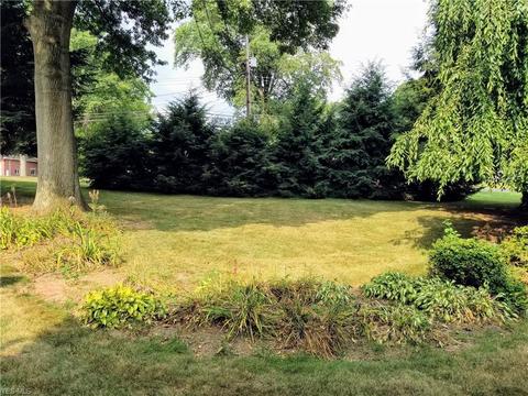 215 Adele Ave NW, Canton, OH 44708 photo 12