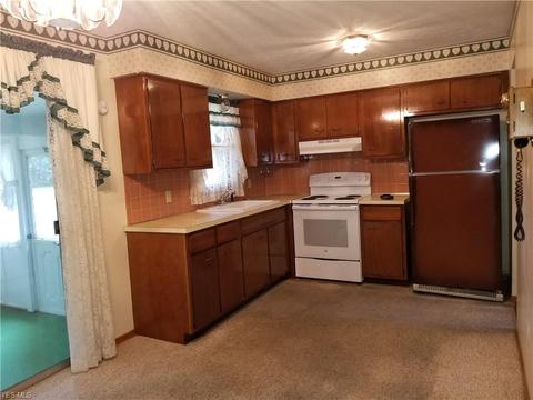 215 Adele Ave NW, Canton, OH 44708 photo 8