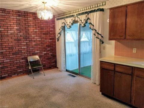 215 Adele Ave NW, Canton, OH 44708 photo 9