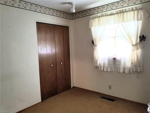 215 Adele Ave NW, Canton, OH 44708 photo 17