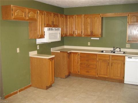 8690 Yoder Rd, Wadsworth, OH 44281 photo 4