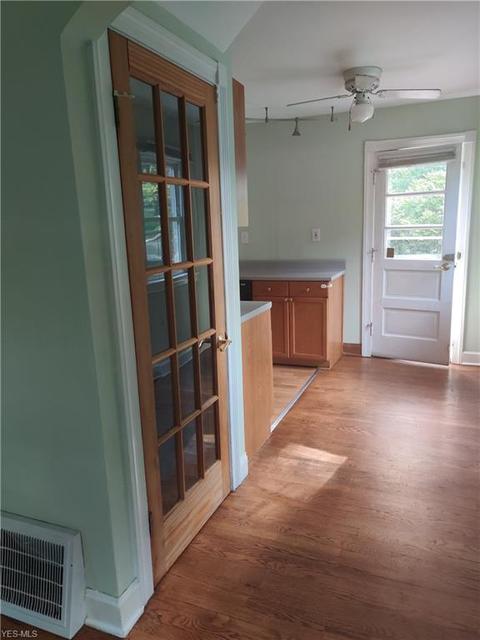 258 Baker St, Berea, OH 44017 photo 10