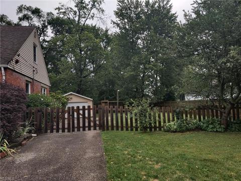 258 Baker St, Berea, OH 44017 photo 8