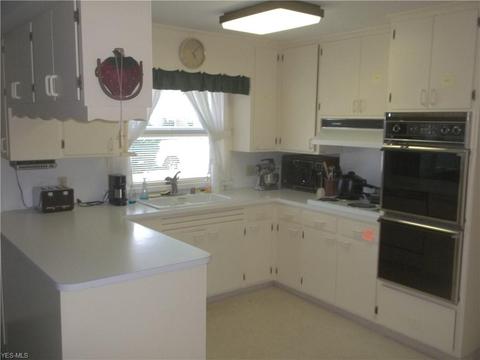 218 E 12th St, Dover, OH 44622 photo 15