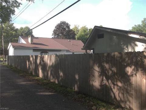218 E 12th St, Dover, OH 44622 photo 6