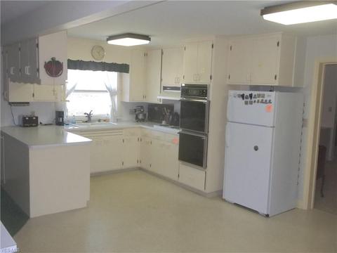 218 E 12th St, Dover, OH 44622 photo 14
