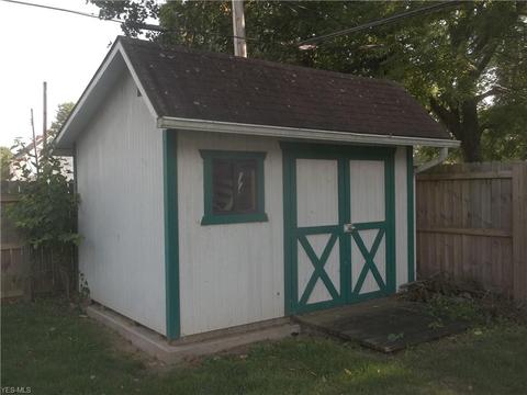 218 E 12th St, Dover, OH 44622 photo 7