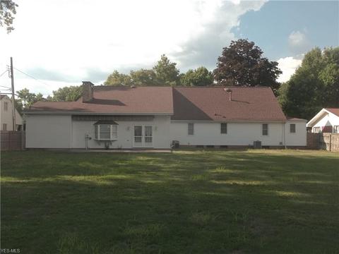 218 E 12th St, Dover, OH 44622 photo 4